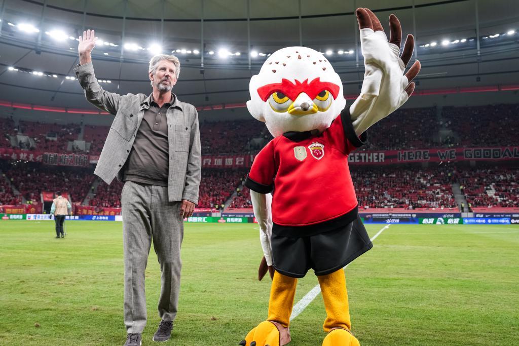 海港63分领先一夜演出三宗戏：中超联赛还留悬念给申花吗？