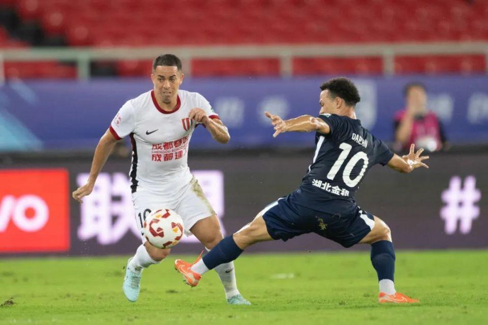 1轮提前断冠梦：中超蓉城被河南队3连杀，国安在足协杯上会偷着乐吗？