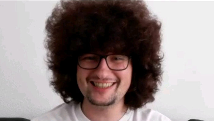 390天不剪头！英超那场2-1后，曼联球迷的荒唐誓言成真了