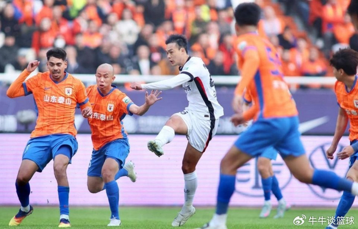 中超第29轮：上海海港恐少4主力，浙江队12场10球的火力真要笑到最后？