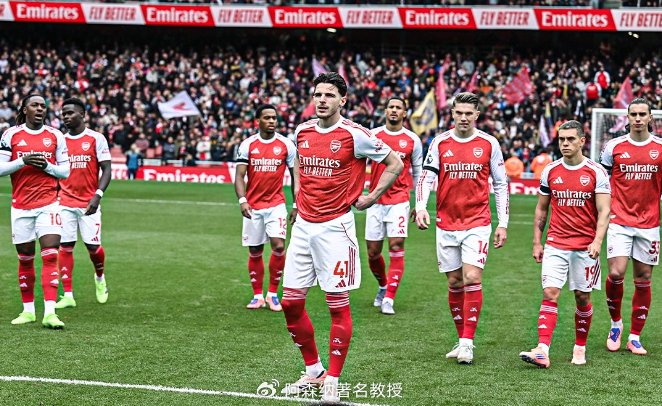 阿森纳领先4分领跑英超,真能只靠定位球?邮报也有脸说话?