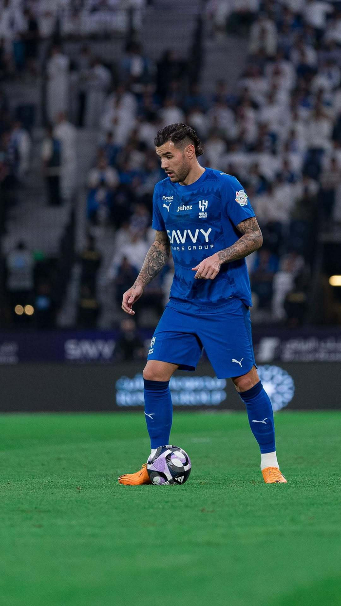 沙特联赛｜利雅得新月1:0小胜利雅得青年人，特奥弟弟90分出场