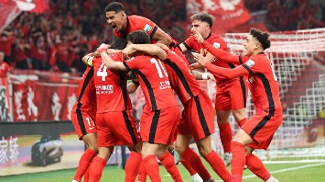 63分领跑！海港3-0浙江，三连冠还差最后1分，中超一轮定乾坤