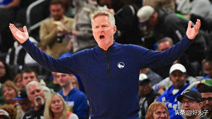 勇士4胜2负，NBA110-120输雄鹿：科尔怼迈克尔·乔丹的负荷管理