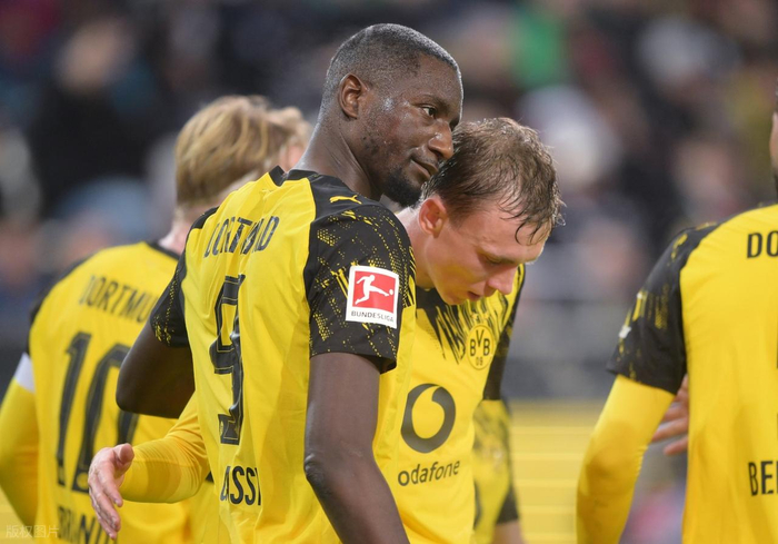 多特蒙德1-0客胜奥格斯堡，德甲积分榜拜仁领先4分还好意思笑？