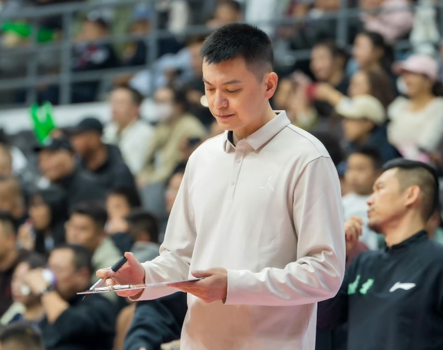 11月4日CBA全运会揭幕：辽宁飞豹阵容缩水，能拿奖牌还是要先过吉林这关？