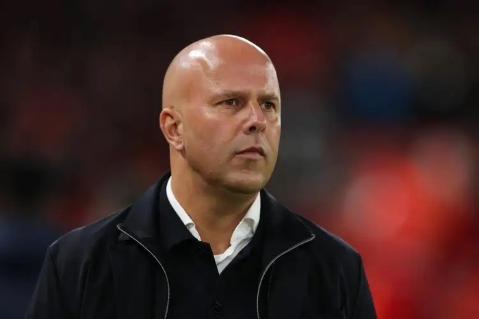 利物浦7场6负？英超巨舰晕船，荷兰教头被捧上神坛还是自投罗网