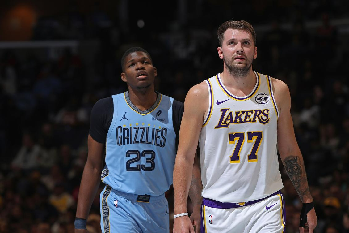 8场硬仗全记录：NBA西部格局微震，2支不败队伍谁是真正黑马？