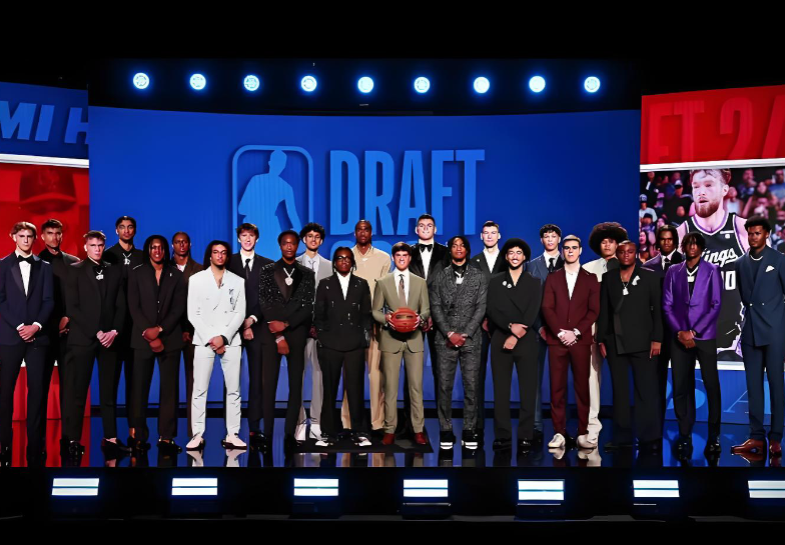 21届新秀四年到点：30人里近6分之一被边缘化，NBA的续约危机谁来背锅？