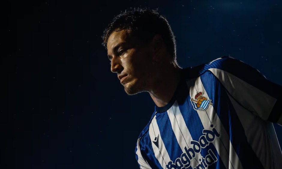 苏契奇4场没开窍?国王杯轮换揭露皇家社会西甲隐患,谁来背锅