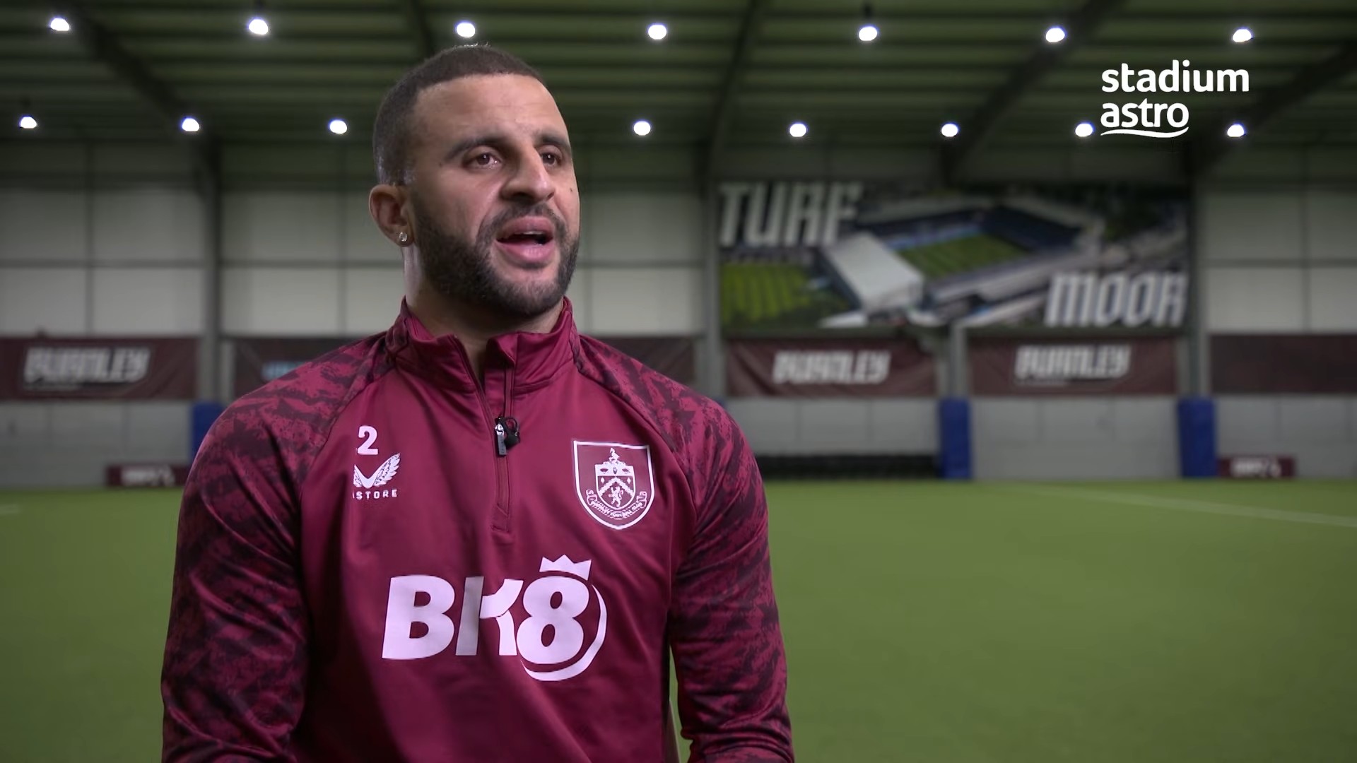 从北安普顿到曼城：10个镜头看英超老将的真话与赌局