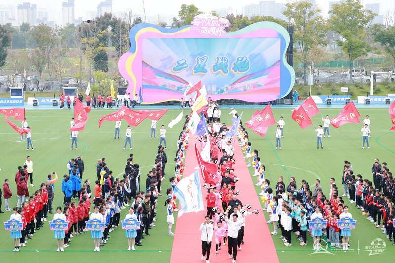 807支队伍齐上阵，贡嘎杯把成都市校园当成英超、NBA的训练营？