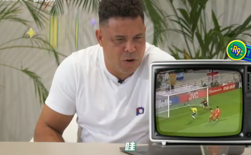 2002年那场0-4：英超球迷也在看，罗纳尔多的表演没在开玩笑