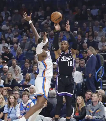 4场连轴转从05:00开打，NBA明天谁还能真打出血性？