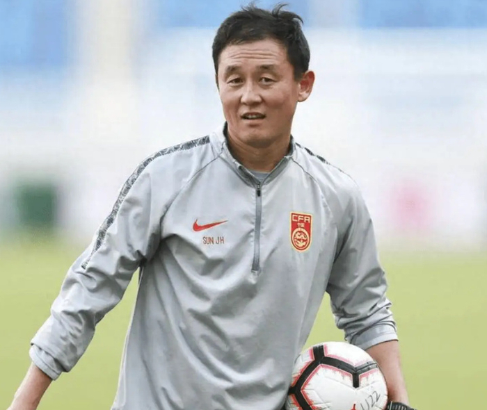 266万违约金闹到大连，孙继海把青训整成中超买卖场？