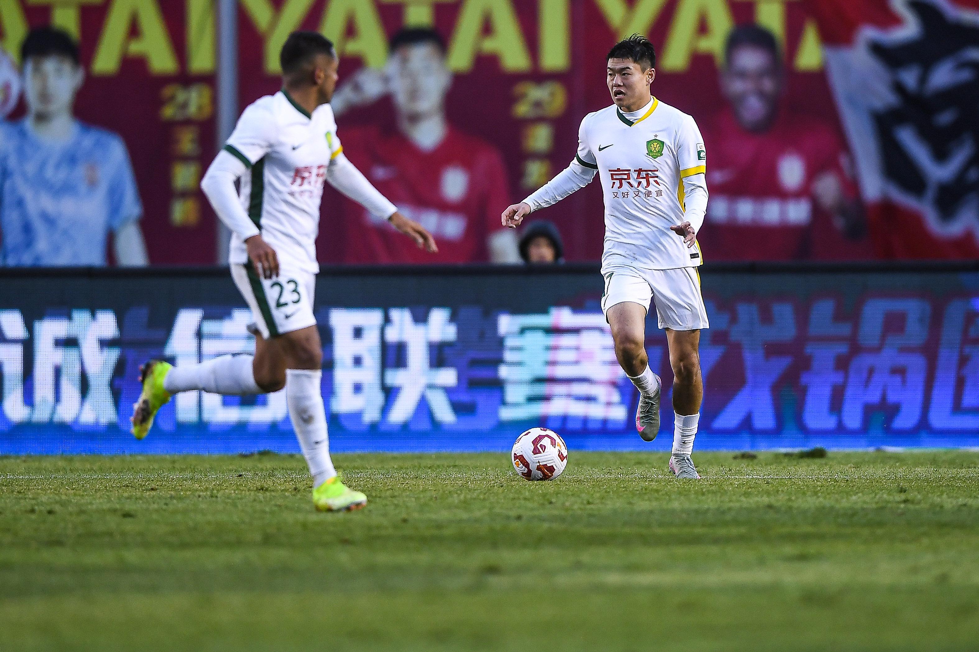 中超倒数第二轮：国安4-0碾压，长春亚泰保级命悬一线谁推入火坑？