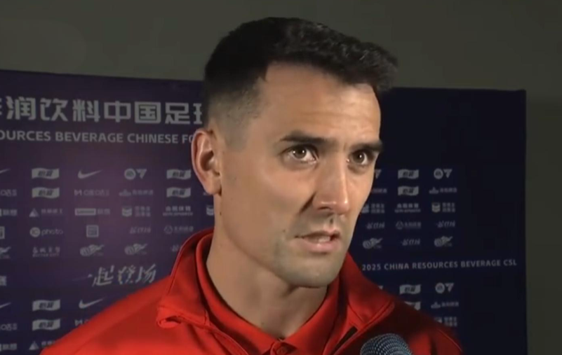 蓉城1-2惜败河南，周定洋哽咽：我的生命输在争冠路上，谁来负责中超冠军？