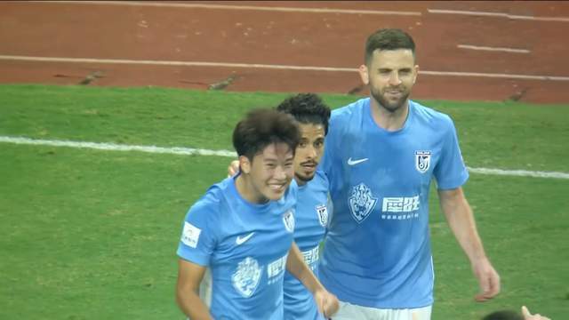 中超1分收场：大连客场艰难取1分，杨铭锐立功却见证替补荒