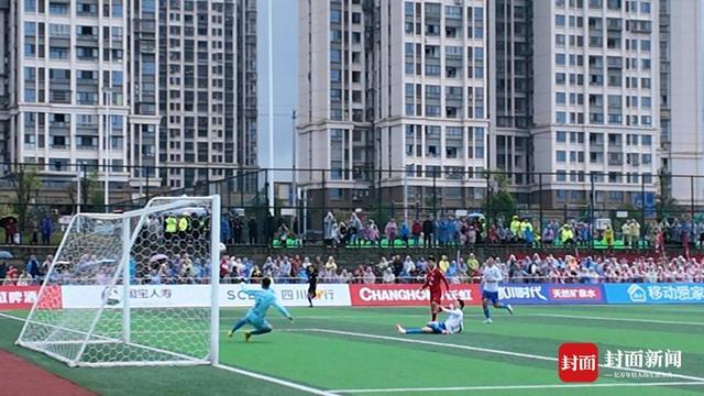 川超第7轮3:2：自贡靠定位球拿下3分，内江队绝地反击追分未成？