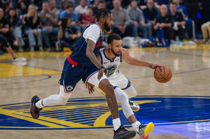 快船1场节奏灾难：詹姆斯·哈登20分钟报废，NBA轮换得重写