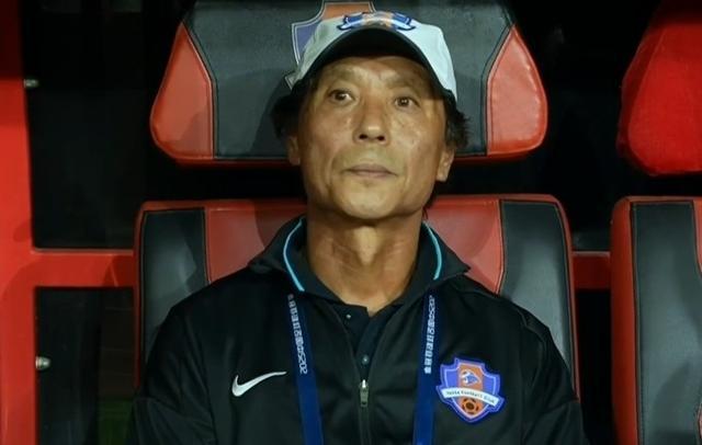 中超第29轮2-2，梅州客家错失反超，曲刚直言人意未平遗憾