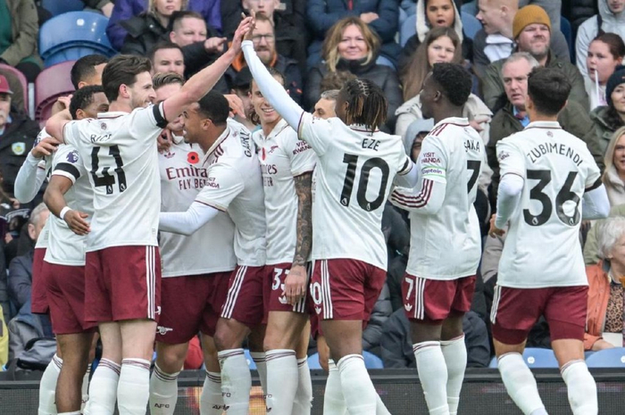 英超第10轮：阿森纳2-0伯恩利，9连胜的防守像开了外挂，差价震惊眼球