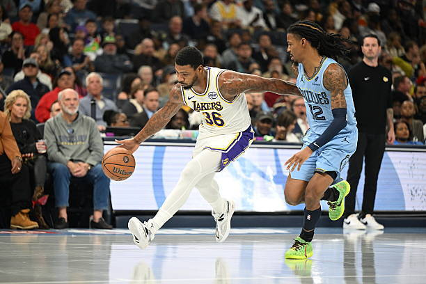 117比112！湖人连胜2场，斯马特防守登场像开外挂，NBA杯再现戏码