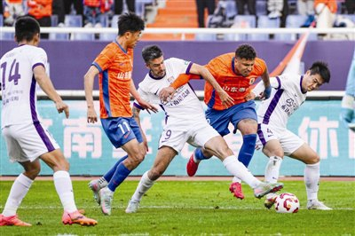 中超1-2：津门虎客场收官受挫，泰山队退场式演出抢镜