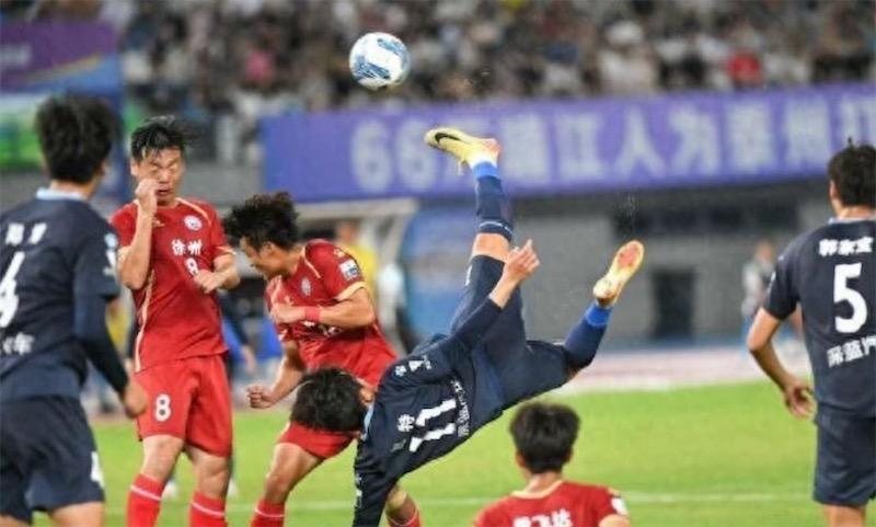 4轮不胜到夺冠，苏超黑马泰州队把汽车营销当成战术秀