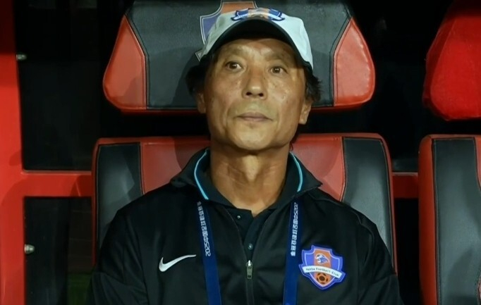 中超第29轮：梅州客家主场2-2被逼平，积分掉队谁来背这锅？