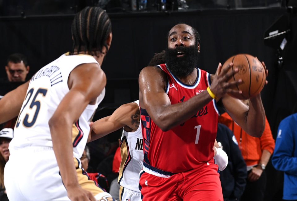 2次错判+压哨戏码，快船队126-124险胜，NBA裁判被点名