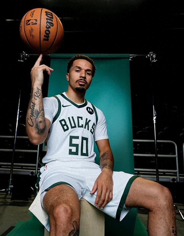 雄鹿用2年570万赌替补？卡梅隆·安东尼在NBA能把板凳打成火药桶吗