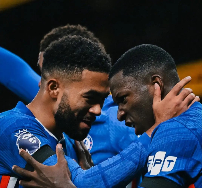 英超第10轮1-0：切尔西若昂终结8场荒，热刺连败难醒