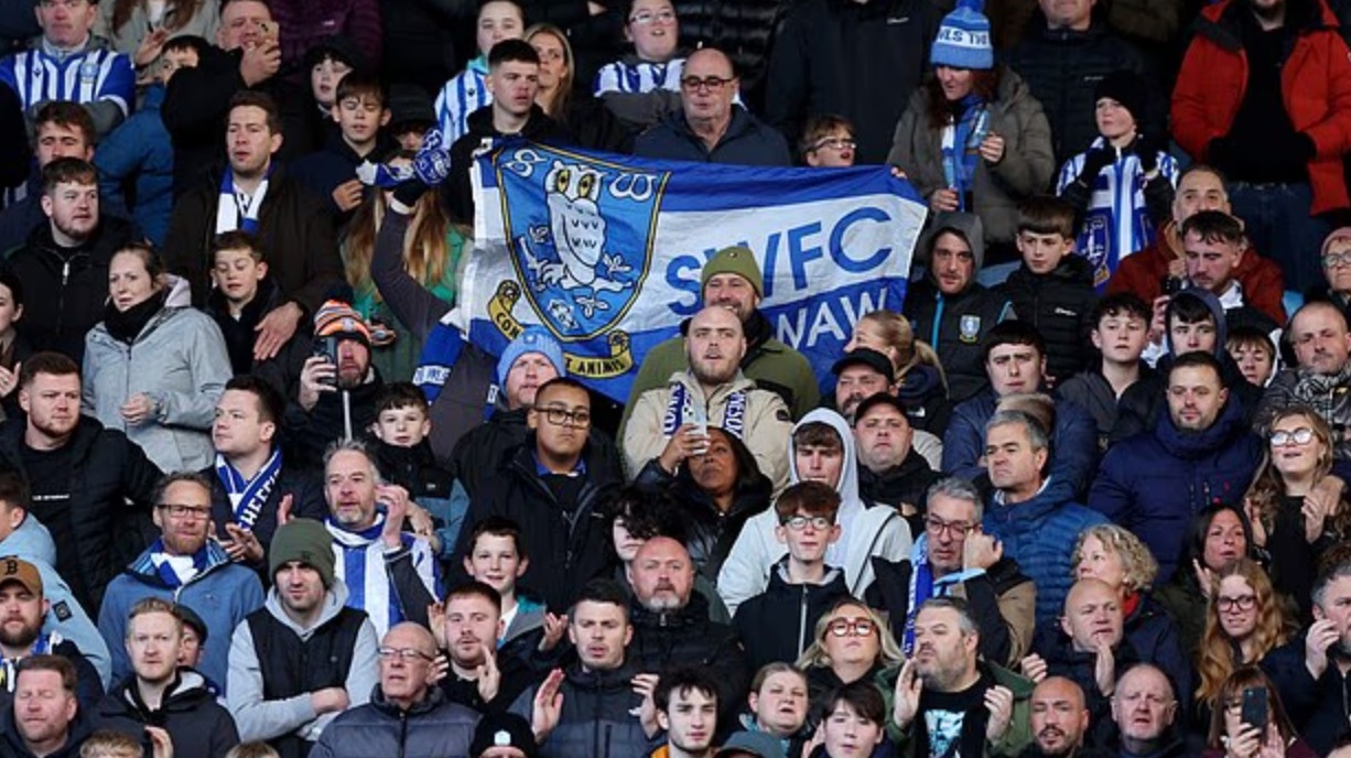 谢周三被扣12分、落后16分，三方出示5000万能救英格兰足球联赛尴尬吗