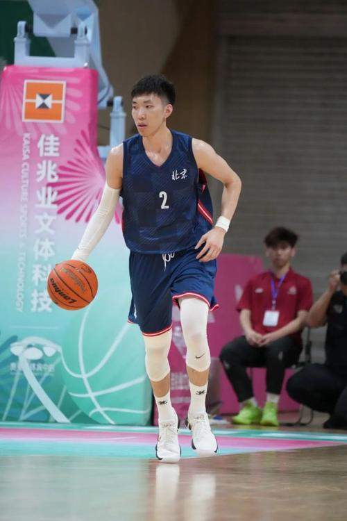 北京队10人出征东莞，11月4日开战，CBA底蕴能扛住对手16人阵容吗？