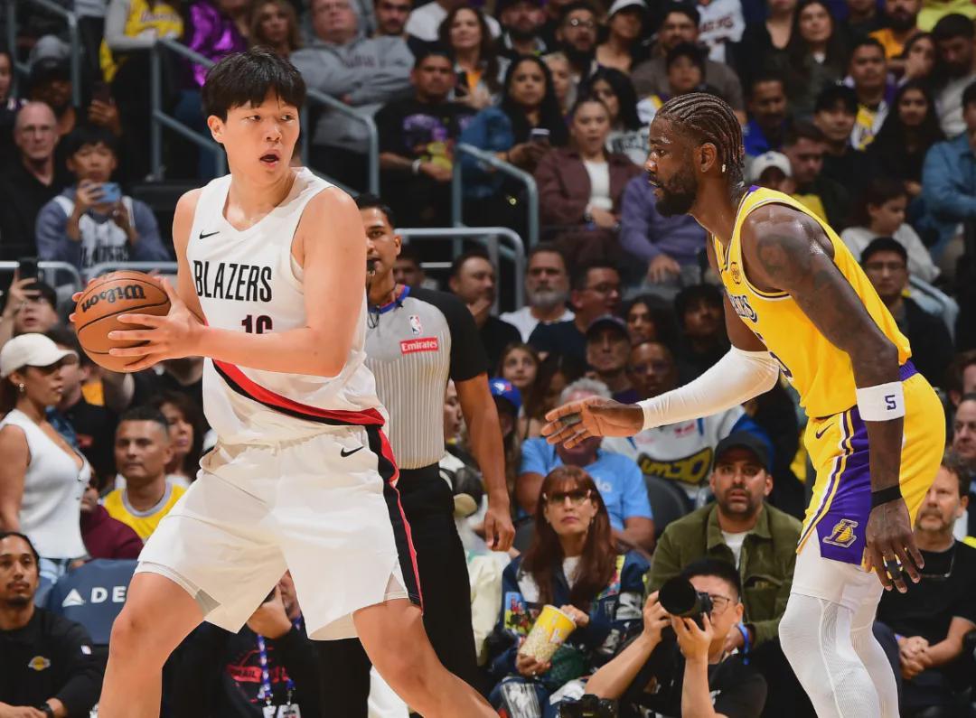 两场合计92分！里夫斯在NBA把湖人和杨瀚森教做人？