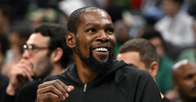 128-101！火箭队狂胜27分，凯文杜兰特30分钟高效表现，NBA常规赛