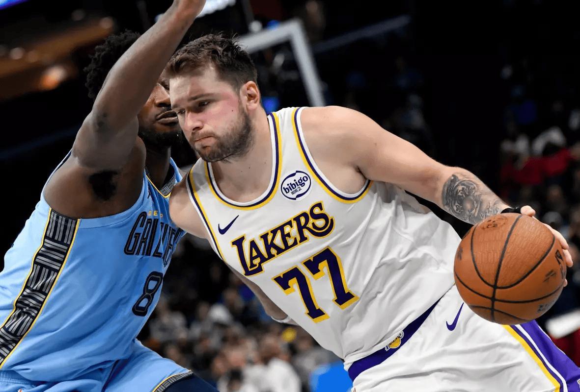 NBA赛季震荡：凯尔特人3连败后3连胜，布朗场均28分能否扛起冠军梦？