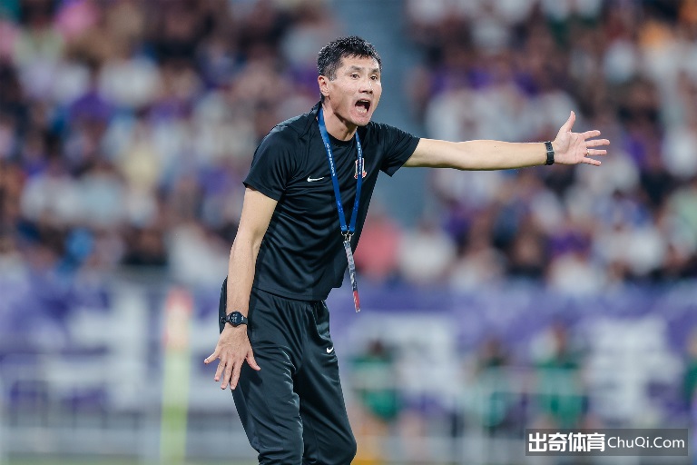 2名土帅争中国男足主帅？中超第6的天津津门虎与第9的青岛西海岸