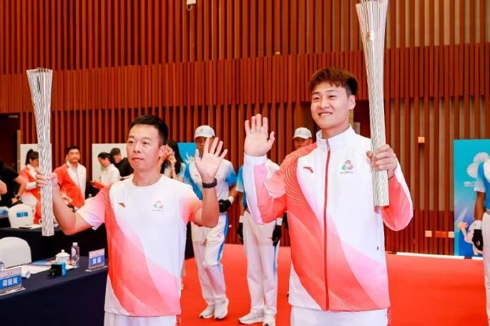 赵睿第9棒火炬亮相，全运会广东排面比英超热度还高