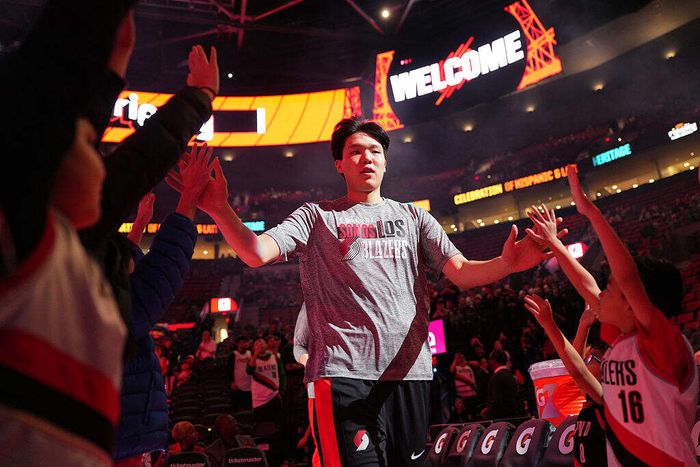 5场上阵、9投2中：波特兰开拓者的NBA杨瀚森慢养账本