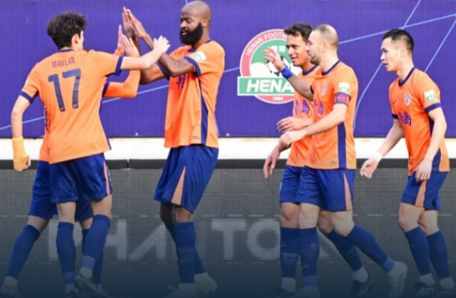 中超第29轮：青岛海牛1-0拿下，梅州客家保级剩两线生死票