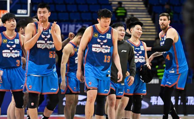 北京时间2025年12月12日CBA开战：19队补外援，四川男篮零引援危险发酵