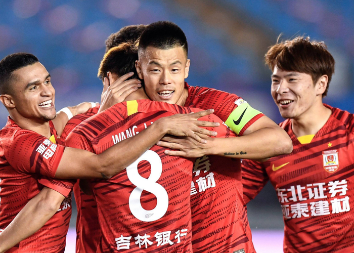 29轮写进历史：海牛拿下武汉，24分让长春亚泰19分提前降级？