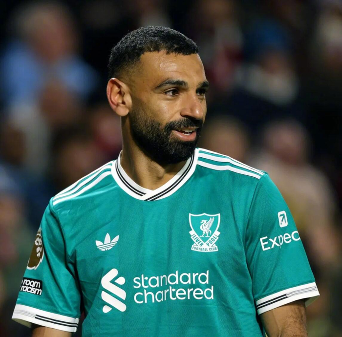 英超第10轮：利物浦2-0维拉，穆罕默德·萨拉赫2025造18次绝佳机会