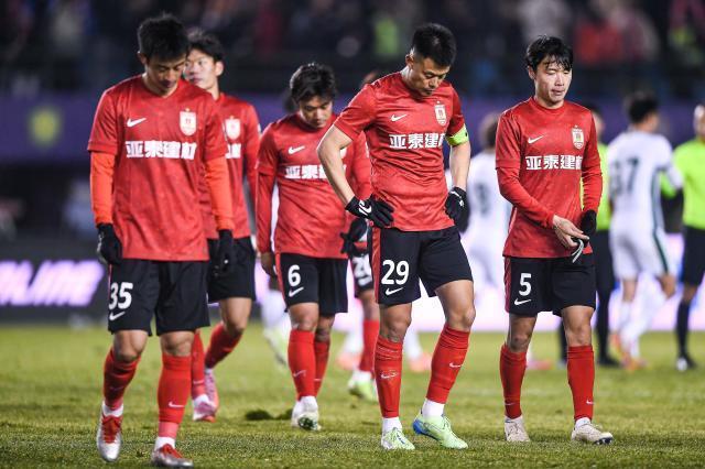 0比4崩盘！长春亚泰提前降级，中超保级戏码变悲剧