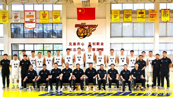 12人豪华阵容压阵CBA，广东男篮锋线隐忧比数据还扎心