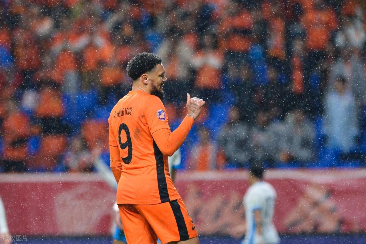 云南玉昆1-0升到41分，中超排名戏剧性比英超还刺激