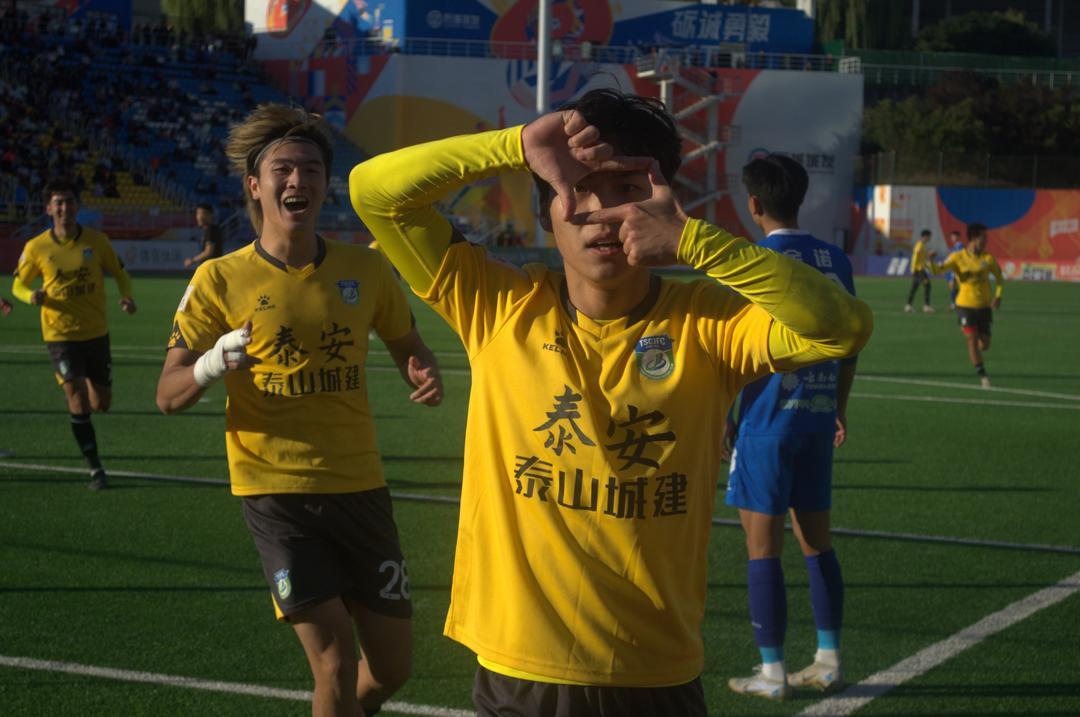 2:1力克晋级，泰安队在齐鲁超赛把济南队按在主场也按在心口
