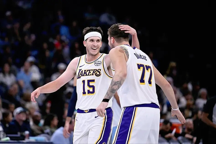 东契奇回归后里弗斯单核4场场均35.2，湖人在NBA能稳住吗？